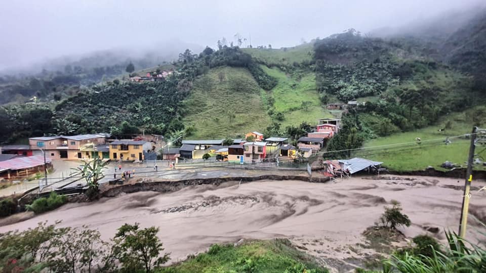 Hochwasser am Fluss Atrato in Carmen de Atrato, Chocó, im Jahr 2024